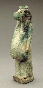 Estatueta da deusa Taweret, um hipopótamo com cauda de crocodilo (faiança)